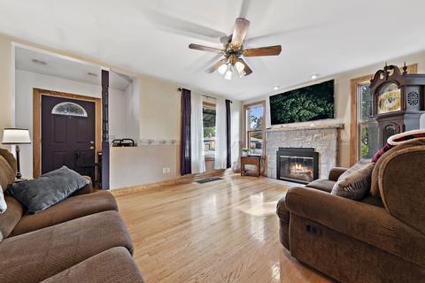 757 N Kennedy Dr, Kankakee, IL 60901 photo 2