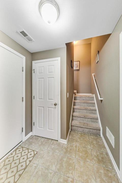 817 Brodhead Dr, Aurora, IL 60504 photo 31