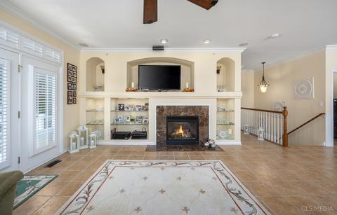 1855 Avon Dr, Hoffman Estates, IL 60192 photo 9