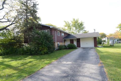1640 Jefferson Rd, Hoffman Estates, IL 60169 photo 2