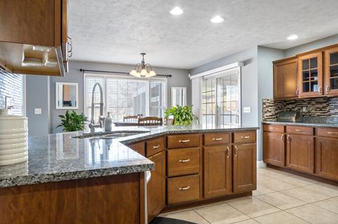 2274 Chase Ln, Normal, IL 61761 photo 9