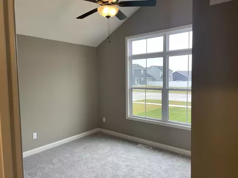 2804 Steppe Ln, Bloomington, IL 61704 photo 9