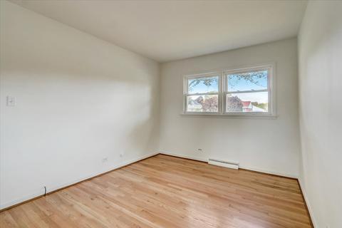 475 Vassar Ln, Des Plaines, IL 60016 photo 25