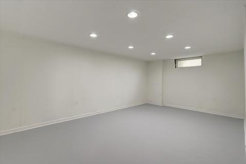 475 Vassar Ln, Des Plaines, IL 60016 photo 37