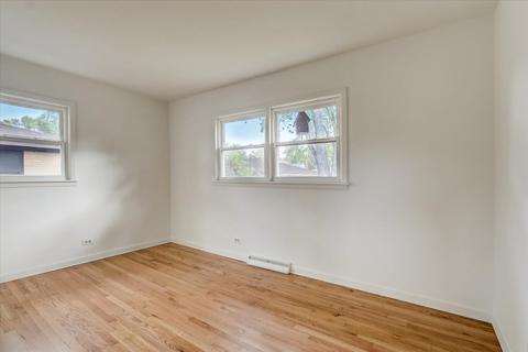 475 Vassar Ln, Des Plaines, IL 60016 photo 28