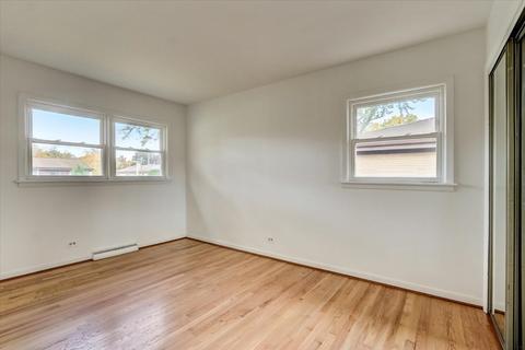 475 Vassar Ln, Des Plaines, IL 60016 photo 27