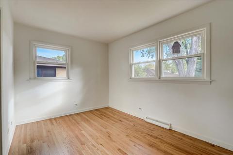 475 Vassar Ln, Des Plaines, IL 60016 photo 29