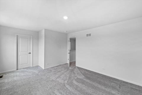 137 Hedgerow Dr, Elgin, IL 60124 photo 21