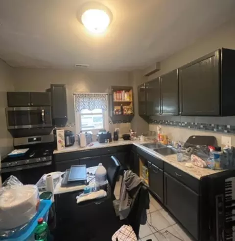1110 E 93rd St, Chicago, IL 60619 photo 3
