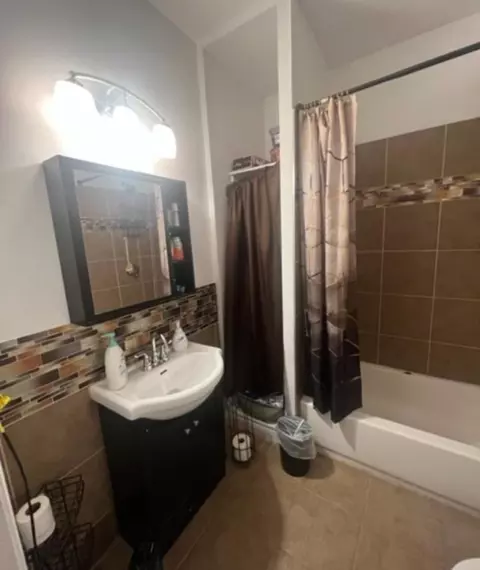 1110 E 93rd St, Chicago, IL 60619 photo 6