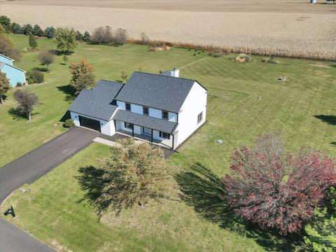 4310 Summer Field Rd, Champaign, IL 61822