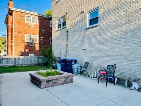1025 Arnold Ct, Des Plaines, IL 60016 photo 17