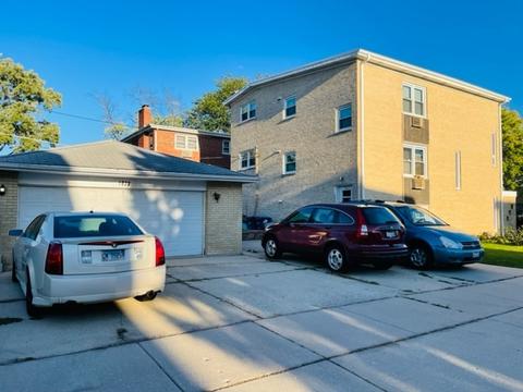 1025 Arnold Ct, Des Plaines, IL 60016 photo 2