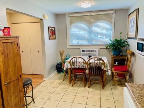 1025 Arnold Ct, Des Plaines, IL 60016 photo 12