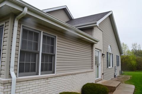 151 Lake Hill Dr, Steger, IL 60475 photo 3