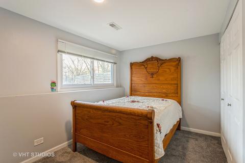 1108 Kent Ct, Wheaton, IL 60189 photo 11