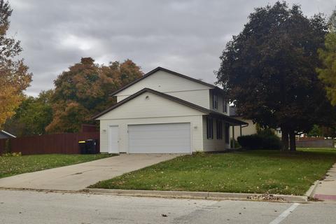 301 N Blair Dr, Normal, IL 61761 photo 2