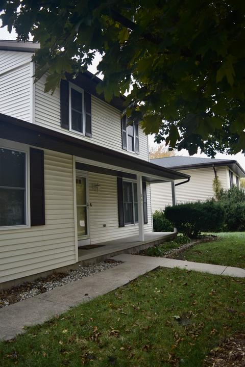 301 N Blair Dr, Normal, IL 61761 photo 3