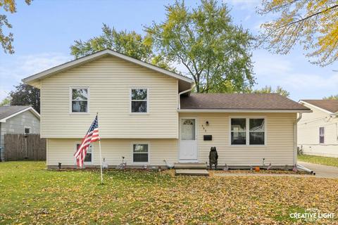 562 Manor Pl, Aurora, IL 60506 photo 1