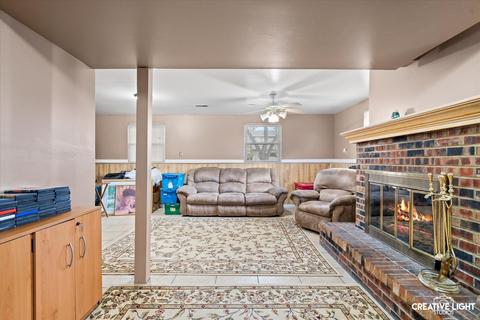 562 Manor Pl, Aurora, IL 60506 photo 14