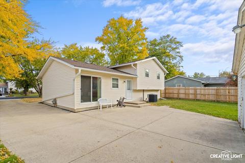 562 Manor Pl, Aurora, IL 60506 photo 16