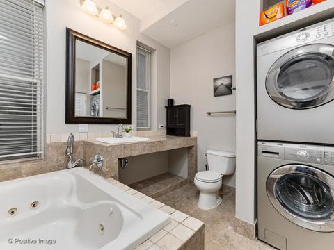 1344 N Artesian Ave, Chicago, IL 60622 photo 13