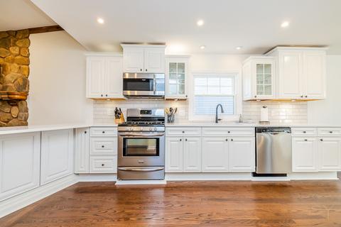 113 E 12th Ave, Naperville, IL 60563 photo 13