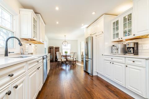 113 E 12th Ave, Naperville, IL 60563 photo 11