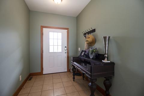 3741 E Chestnut St, Kankakee, IL 60901 photo 3