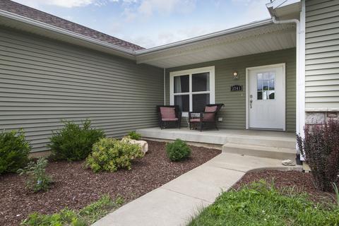 3741 E Chestnut St, Kankakee, IL 60901 photo 2