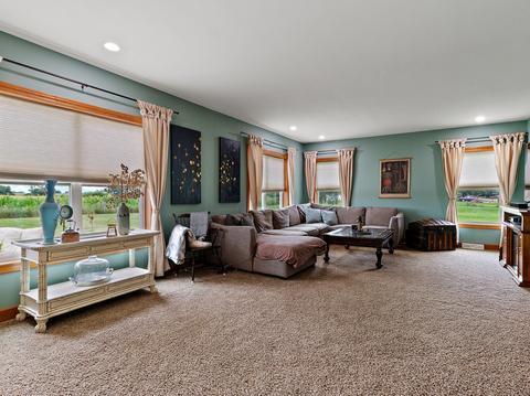 3741 E Chestnut St, Kankakee, IL 60901 photo 9