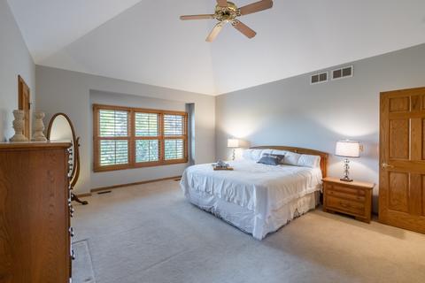 3590 Bunker Hill Dr, Algonquin, IL 60102 photo 9