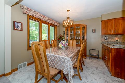 333 S Parkside Ave, Itasca, IL 60143 photo 8
