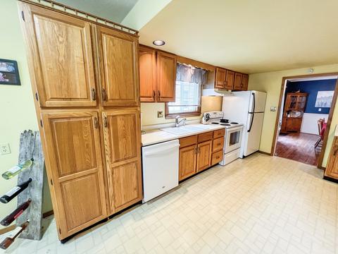 515 E Grove Ave, Rantoul, IL 61866 photo 11