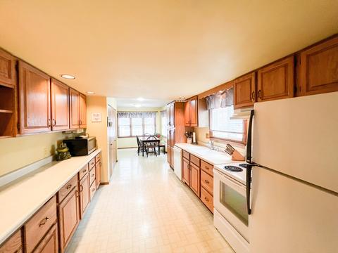 515 E Grove Ave, Rantoul, IL 61866 photo 14
