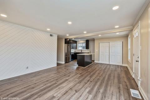 8321 S Keating Ave, Chicago, IL 60652 photo 5