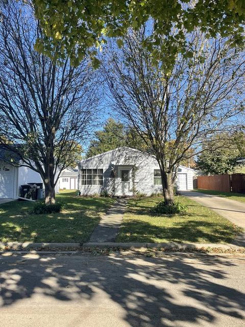 1506 E 15th St, Sterling, IL 61081 photo 2