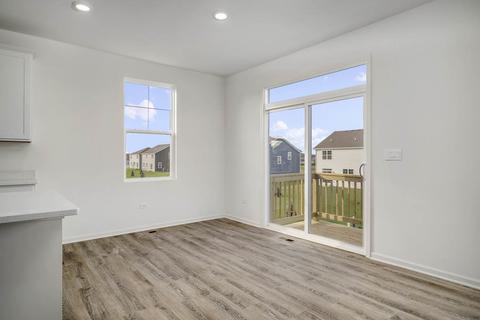 718 Slate Run, Elgin, IL 60124 photo 6