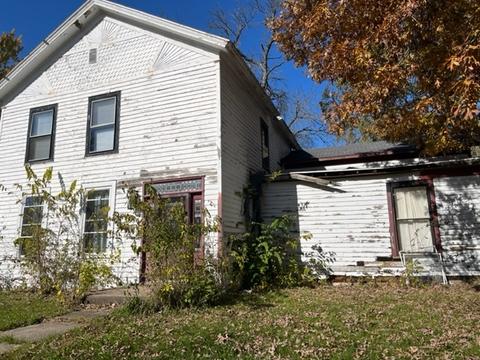 915 3rd St, Henry, IL 61537 photo 4