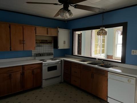 915 3rd St, Henry, IL 61537 photo 8
