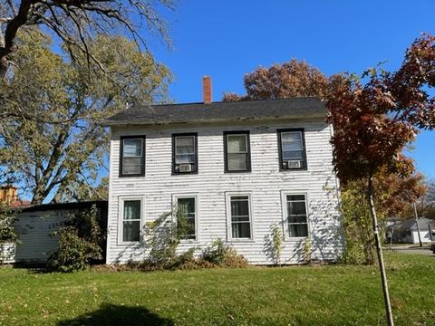 915 3rd St, Henry, IL 61537 photo 3