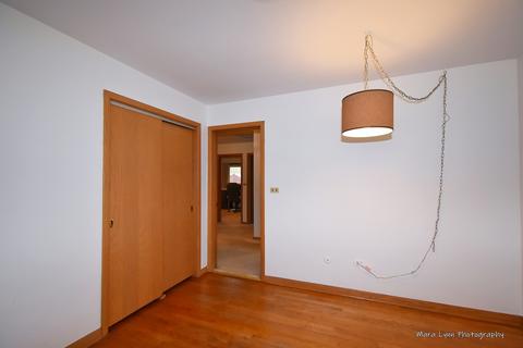 744 Diane Ave, Elgin, IL 60123 photo 17