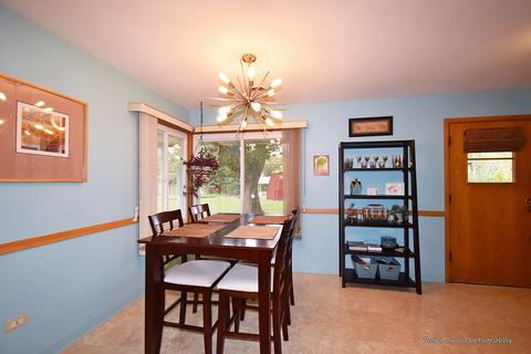 744 Diane Ave, Elgin, IL 60123 photo 9