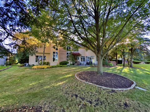 3359 White Eagle Dr, Naperville, IL 60564 photo 4