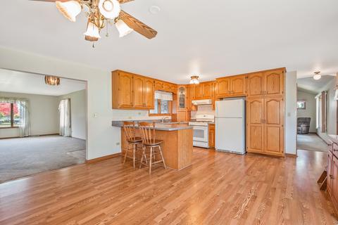 16225 S Peerless Dr, Plainfield, IL 60586 photo 8