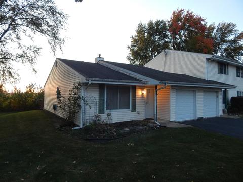 2518 Iris Ln, Crest Hill, IL 60403 photo 2