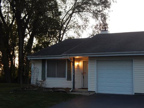 2518 Iris Ln, Crest Hill, IL 60403 photo 1