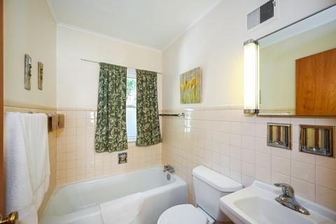 922 S Gables Blvd, Wheaton, IL 60189 photo 17