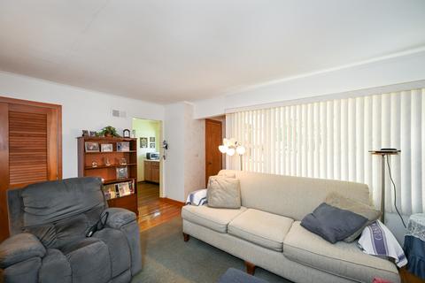 922 S Gables Blvd, Wheaton, IL 60189 photo 6