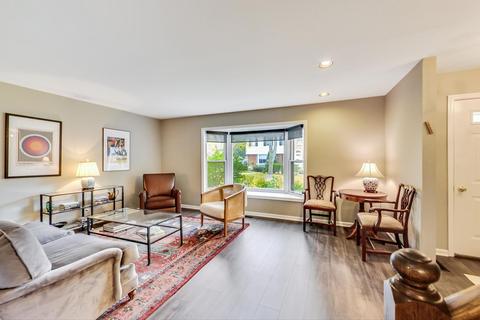 9024 Forestview Rd, Evanston, IL 60203 photo 3